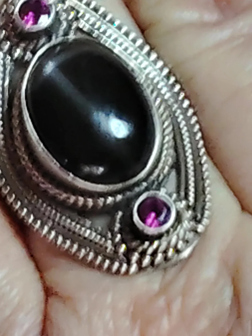 BLACK STAR OF INDIA, ELONGATED, 💯 STERLING RING. ORISSA GARNET ACCENT. SIZE 11